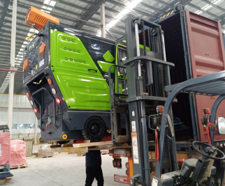 Atualização de envio: Varredora enviada para Mumbai, Índia, com embalagem de proteção completa