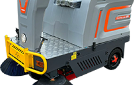 Varredora de rua pequena