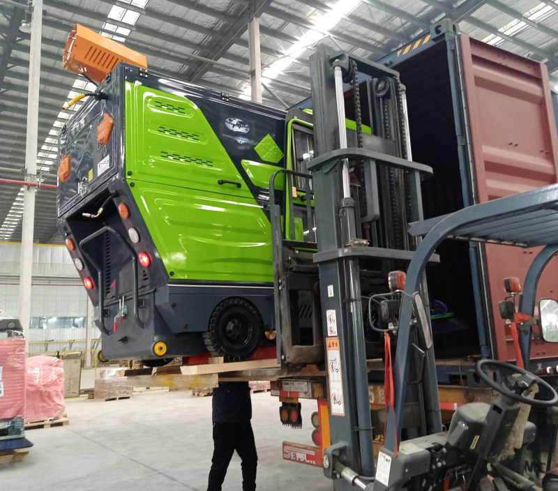 Atualização de envio: Varredora enviada para Mumbai, Índia, com embalagem de proteção completa